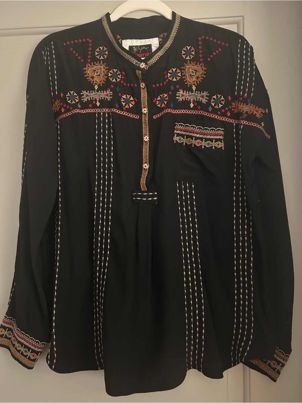 Johnny Was Black Embroidered Long-Sleeve Tunic. Like new. Smoke free home.
